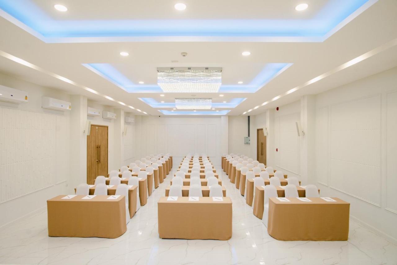 Hotel Agnes Buriram Kültér fotó