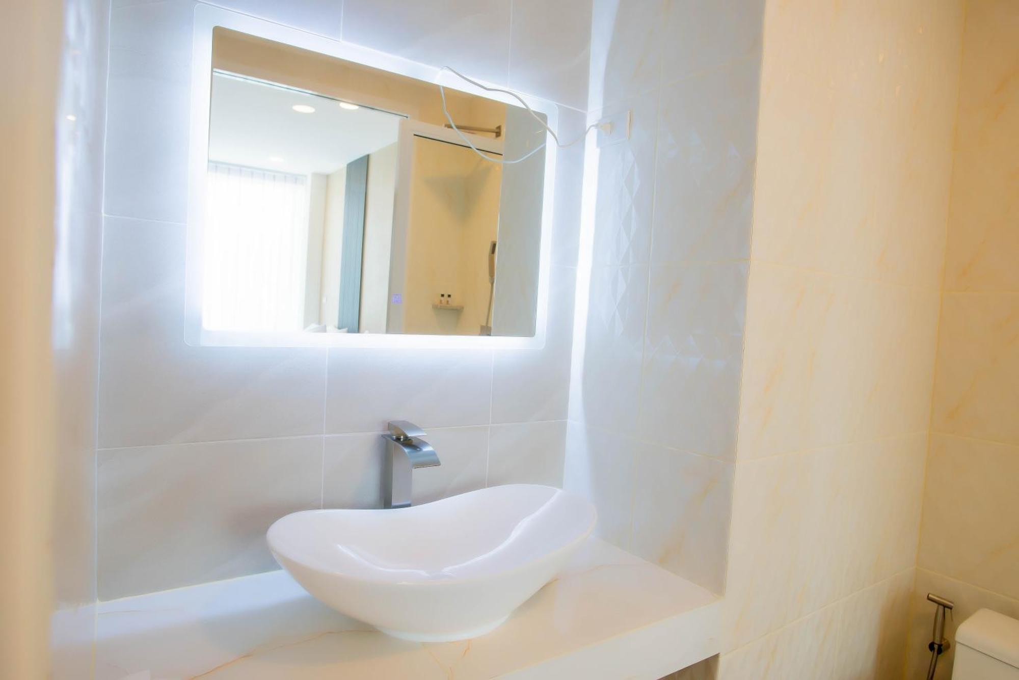 Hotel Agnes Buriram Kültér fotó